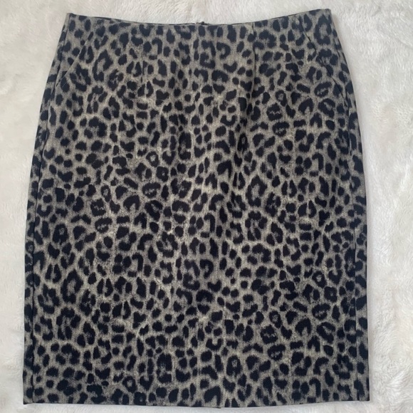CAbi Leopard Jungle Grey Neutral Animal Print Exposed Zipper Skirt with Pockets - Picture 7 of 13